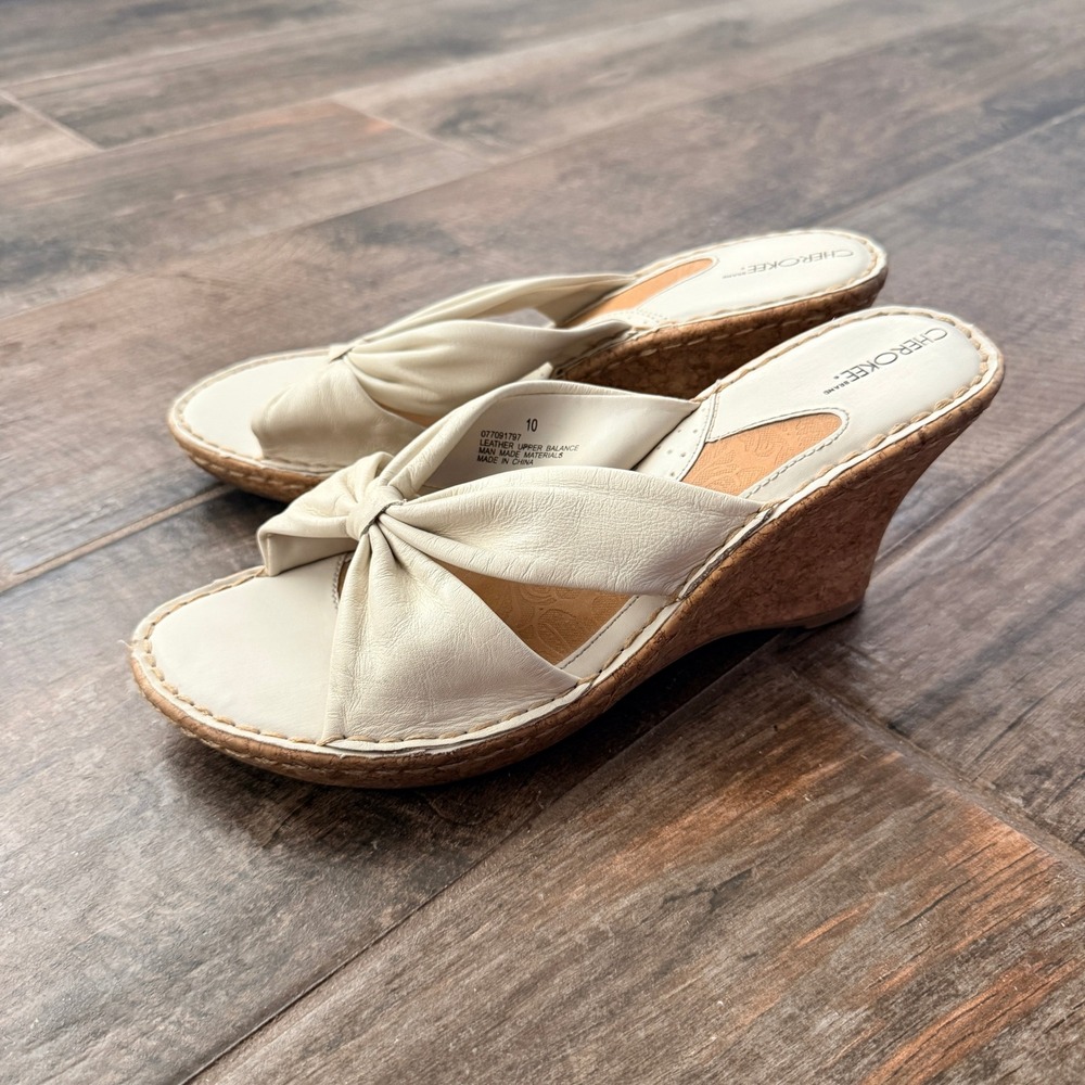 Cherokee Womens Vintage Leather Knotted Bow Cork Wedge Sandals,Cream, 10